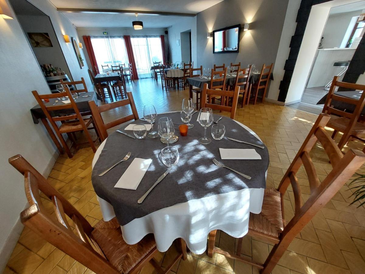 L'Accent - Hotel 2 Etoiles Et Restaurant - Logis Hotels Astaffort 외부 사진